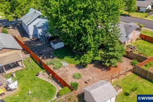 305 Mill St, Silverton, OR 97381 - Photo 3