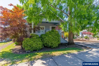 305 Mill St, Silverton, OR 97381 - Photo 43