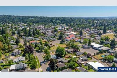 305 Mill St, Silverton, OR 97381 - Photo 47