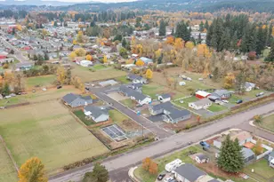 1221 49th Ave, Sweet Home, OR 97389 - Photo 15