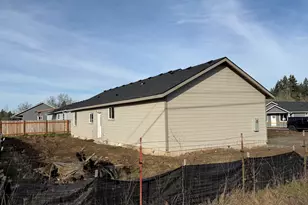 1221 49th Ave, Sweet Home, OR 97389 - Photo 7