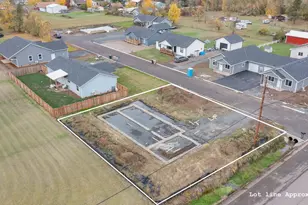 1221 49th Ave, Sweet Home, OR 97389 - Photo 13