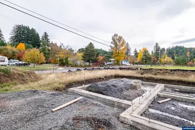 1221 49th Av, Sweet Home, OR 97389 - Photo 11