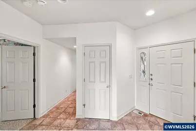 702 Castle Pines Dr N, Keizer, OR 97303 - Photo 5