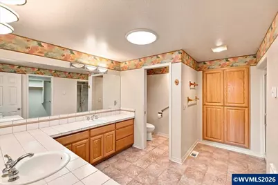 702 Castle Pines Dr N, Keizer, OR 97303 - Photo 23