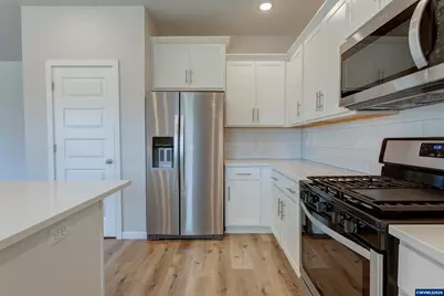 719 Deer Creek Wy, Philomath, OR 97370 - Photo 9