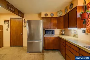 43227 N River Rd, Sweet Home, OR 97386 - Photo 17