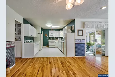 1010 Randolph Rd, Woodburn, OR 97071 - Photo 11