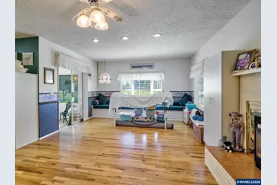 1010 Randolph Rd, Woodburn, OR 97071 - Photo 9