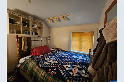 1421 NW 17th St, Lincoln City, OR 97367 - Photo 11