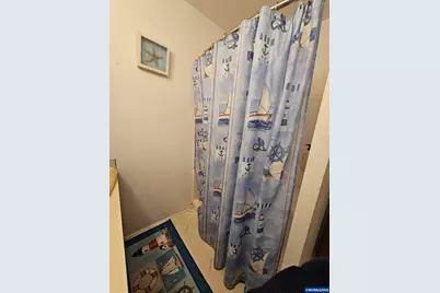 1433 NW 17th St, Lincoln City, OR 97367 - Photo 11