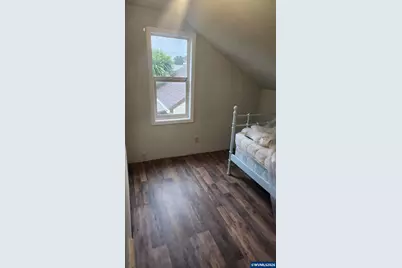 1433 NW 17th St, Lincoln City, OR 97367 - Photo 23