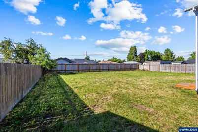 805 W Sherman St, Lebanon, OR 97355 - Photo 33