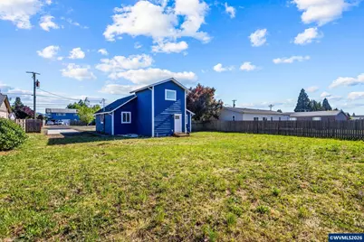 805 W Sherman St, Lebanon, OR 97355 - Photo 31