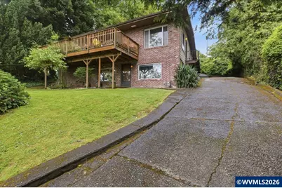 7339 SW Corbett Av, Portland, OR 97219 - Photo 3