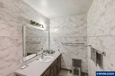 7339 SW Corbett Av, Portland, OR 97219 - Photo 25