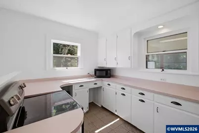 173 Ferry St, Jefferson, OR 97352 - Photo 13