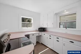 173 Ferry St, Jefferson, OR 97352 - Photo 13
