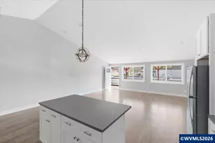 300 NW Santiam Bl, Mill City, OR 97360 - Photo 15