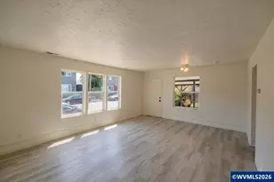 925 21st Ave SW, Albany, OR 97321 - Photo 5