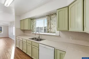 5024 SE Jetty Ave, Lincoln City, OR 97367 - Photo 7