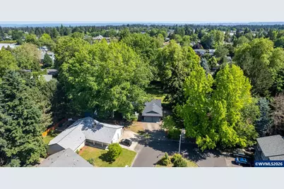 2725 SE Hollyhock Ct, Hillsboro, OR 97123 - Photo 3