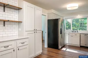 2725 SE Hollyhock Ct, Hillsboro, OR 97123 - Photo 7
