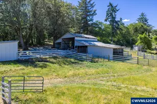 27085 Greenville Rd, Sweet Home, OR 97386 - Photo 9