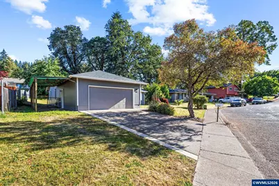 361 West Pine St, Sweet Home, OR 97386 - Photo 3