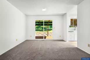 361 W Pine St, Sweet Home, OR 97386 - Photo 11