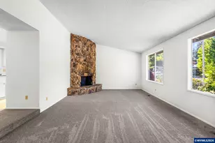 361 W Pine St, Sweet Home, OR 97386 - Photo 7