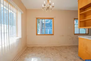 1770 Grove St, Lebanon, OR 97355 - Photo 11
