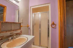 1770 Grove St, Lebanon, OR 97355 - Photo 23