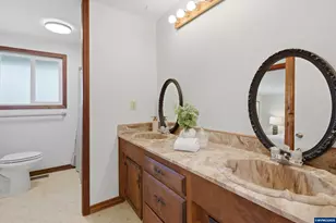 1249 SW Maple St, Dallas, OR 97338 - Photo 19