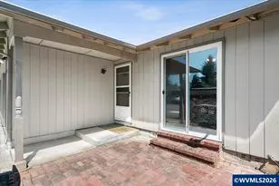 113 SW 9th St, Sublimity, OR 97385 - Photo 5