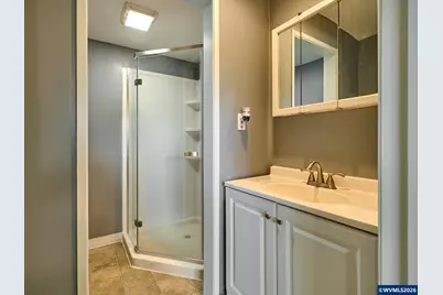 5724 Anderson Rd S, Aurora, OR 97002 - Photo 17