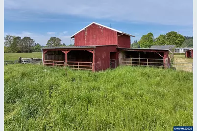 5724 Anderson Rd S, Aurora, OR 97002 - Photo 31