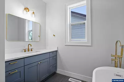 134 Rainier Dr SE, Salem, OR 97306 - Photo 21