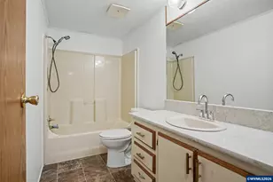 3946 Willamette Ave SE, Albany, OR 97322 - Photo 27