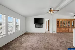 3946 Willamette Ave SE, Albany, OR 97322 - Photo 9
