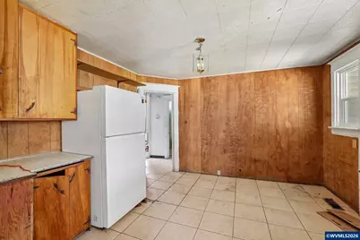 430 Log Cabin St, Independence, OR 97351 - Photo 15