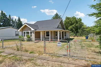 430 Log Cabin St, Independence, OR 97351 - Photo 3