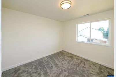 729 Periander Wy, Harrisburg, OR 97352 - Photo 21