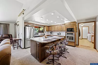 588 SE Kingwood Av, Mill City, OR 97360 - Photo 27