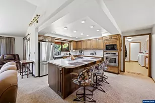 588 SE Kingwood Ave, Mill City, OR 97360 - Photo 27