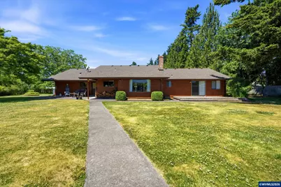 588 SE Kingwood Av, Mill City, OR 97360 - Photo 13