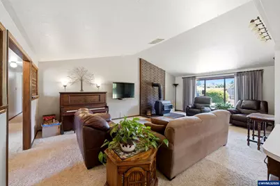 588 SE Kingwood Av, Mill City, OR 97360 - Photo 23