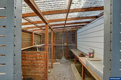 883 High St SE, Salem, OR 97302 - Photo 43