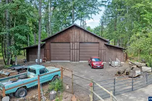 40357 Hilltop Dr, Lebanon, OR 97355 - Photo 9
