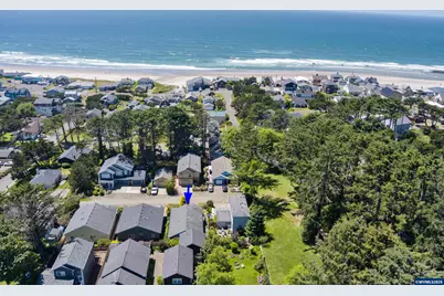 3468 NW Marine Av, Lincoln City, OR 97367 - Photo 5